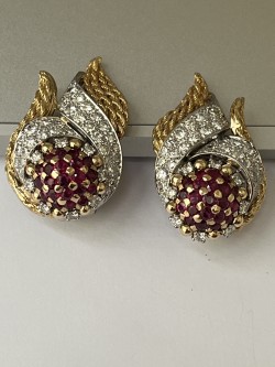 La Cloche Diamond Earrings